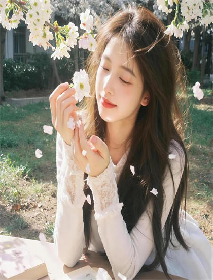 国产又黄又爽又色的免费_老电影白莲花