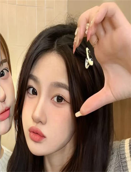 日产精品卡一卡二卡三_啦啦啦手机视频在线播放_姐姐妹妹站起来视频